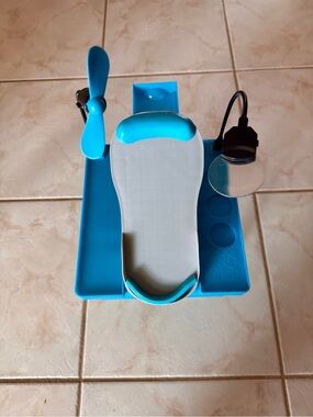 Portable Pedi Workstation from Salon Step w/LED Magnifier and Mini Fan